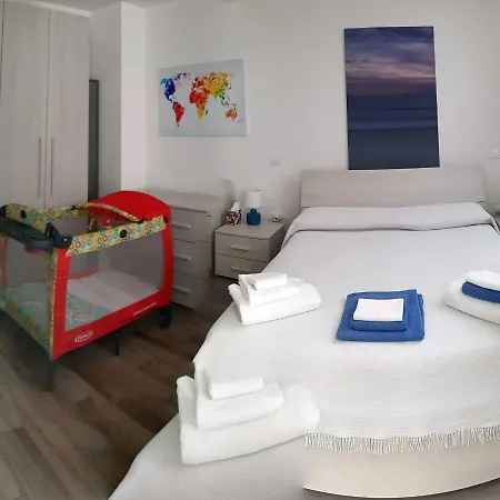 Sea Lovers Italy דירה *